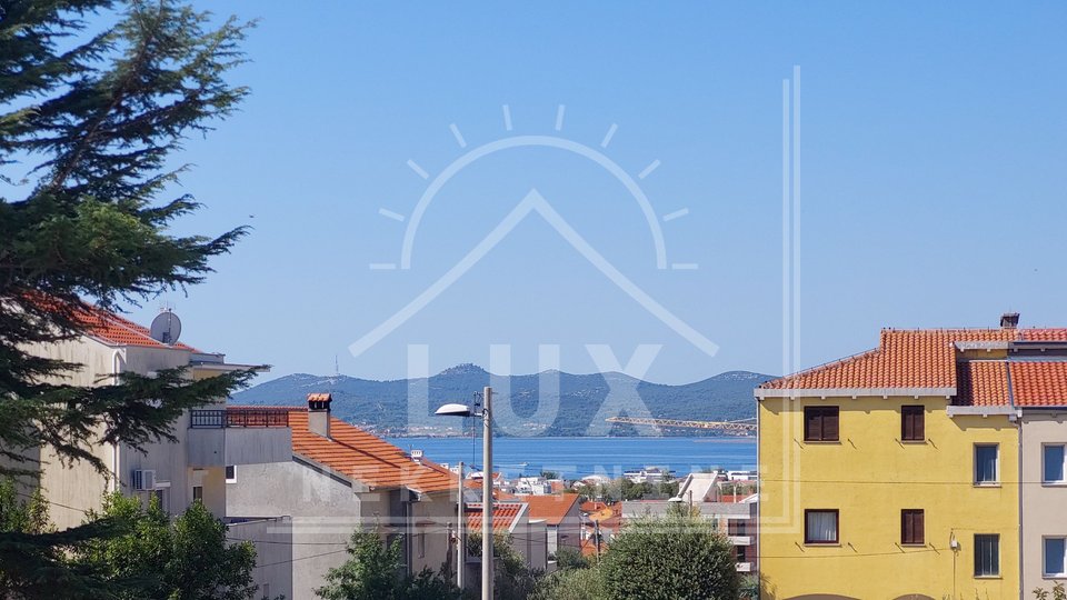 Einfamilienhaus, zweistöckig, mit 4 Wohneinheiten, Zadar, Diklovac, Neubau