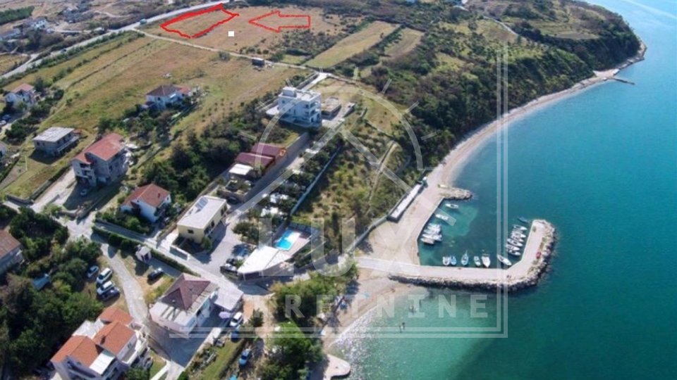 Bauland 1678 m2, Rtina bei Zadar, 175 Meter vom Meer entfernt