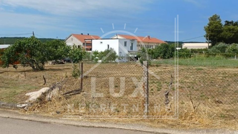 Building land 947 m2, Posedarje near Zadar, 700 meters from the sea