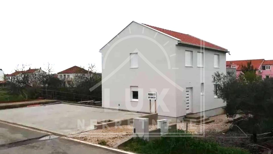 Einfamilienhaus, eingeschossig, Insel Pašman, Tkon, nahe dem Meer, Neubau