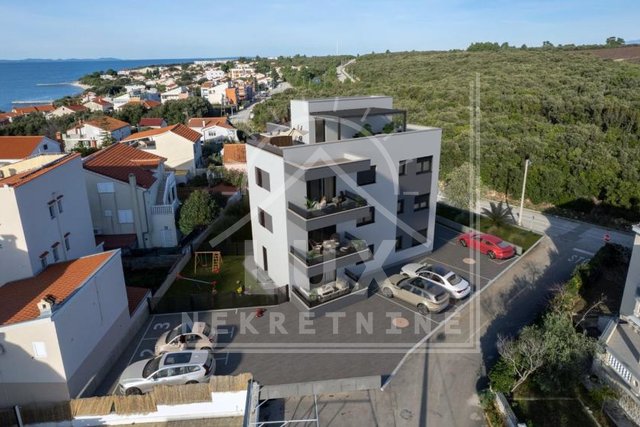 Luxury penthouse on the 2nd floor, Petrčane near Zadar, with a sea view