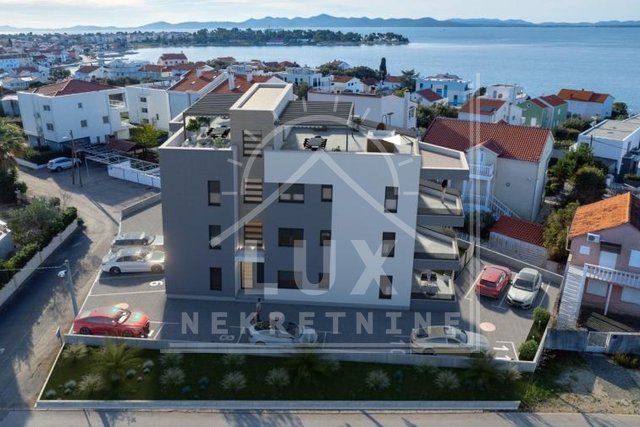 Zweizimmerwohnung im 1. Stock IN NOVOGRADNJA, Petrčane in der Nähe von Zadar, 100 Meter vom Meer entfernt