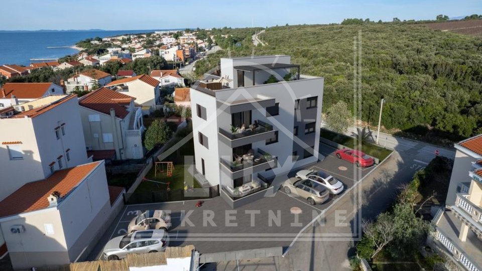 Zweizimmerwohnung im 1. Stock IN NOVOGRADNJA, Petrčane in der Nähe von Zadar, 100 Meter vom Meer entfernt