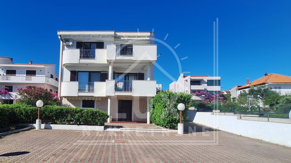 Detached house, two-story building with garage, Zadar (Diklo) FIRST ROW TO THE SEA