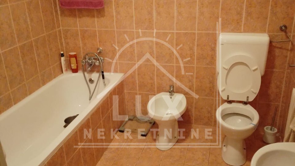 Detached house, two-story building, pov. 260 m2, Podgradina near Novigrad