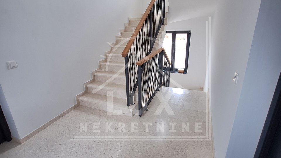 Two-room apartment on the ground floor with a garden, UNFURNISHED, Vrsi (Mulo), NEWLY BUILT