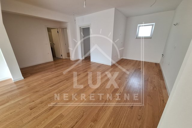 Two-room apartment on the 2nd floor with a garage, Zadar (Novi Bokanjac) NEW CONSTRUCTION