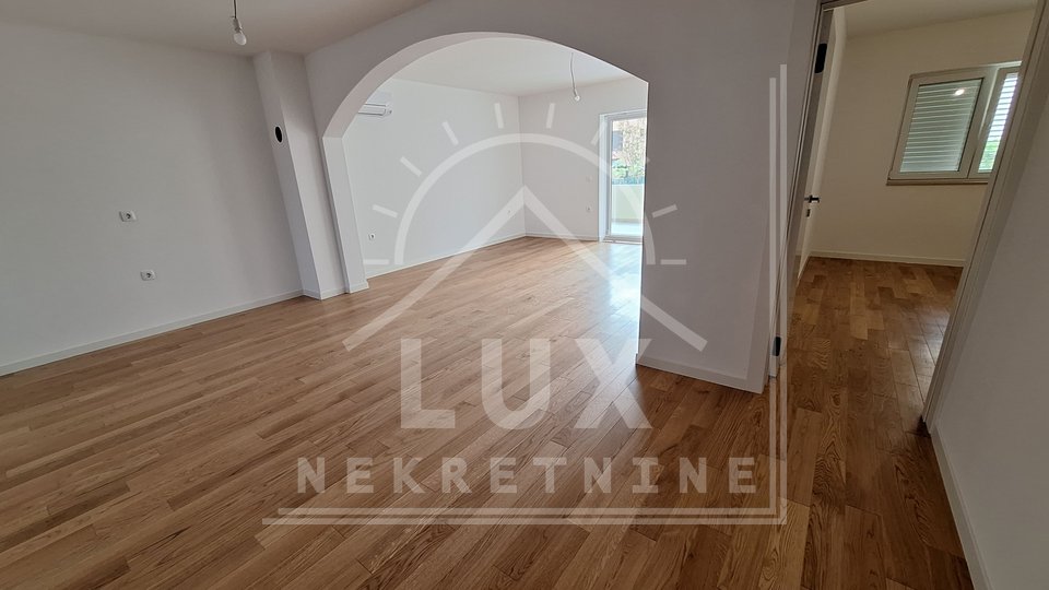 Apartment on two floors, with garden and garage, Zadar (Novi Bokanjac), NEW BUILDING