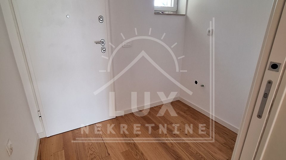 Apartma v dveh etažah, z vrtom in garažo, Zadar (Novi Bokanjac), NOVOGRADNJA