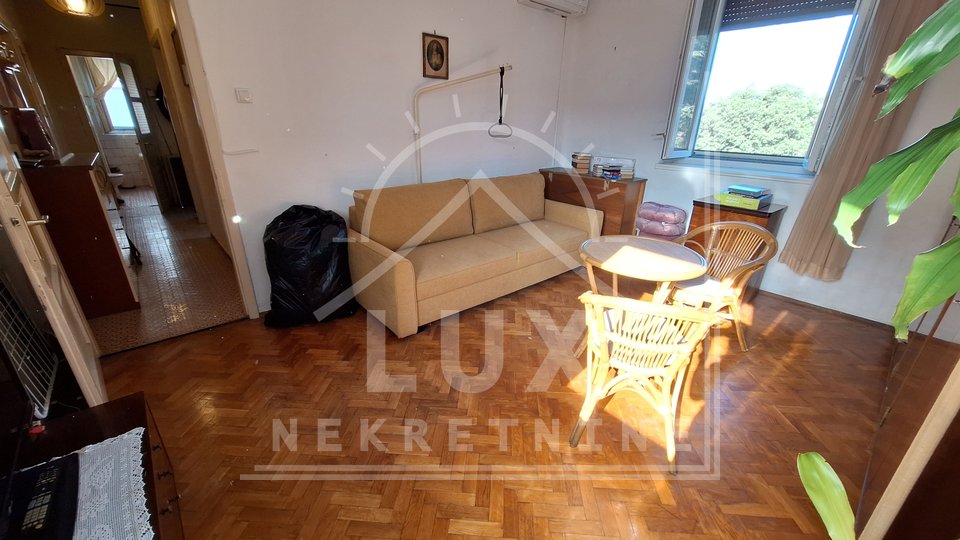 Two-room apartment in a great location, Zadar (Voštarnica)