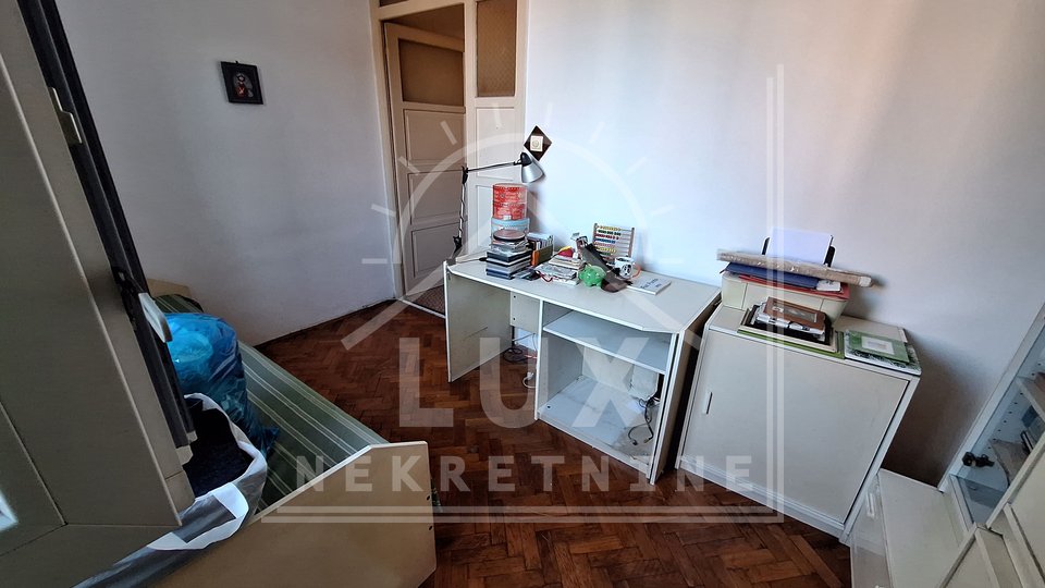 Two-room apartment in a great location, Zadar (Voštarnica)