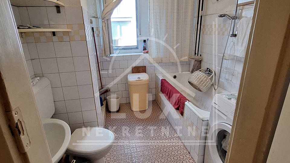 Two-room apartment in a great location, Zadar (Voštarnica)