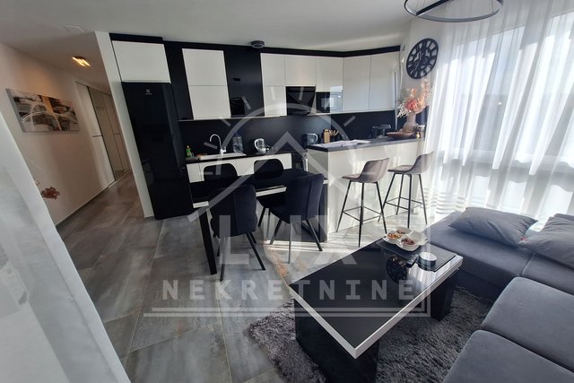 Luxuriously decorated two-room apartment with a roof terrace, Zadar (Plovanija) NEW CONSTRUCTION