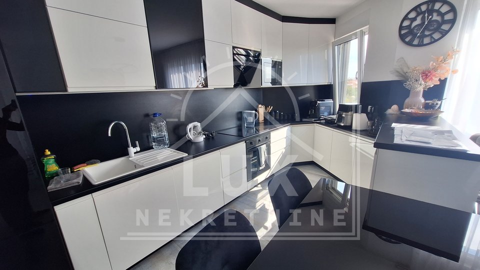 Luxuriously decorated two-room apartment with a roof terrace, Zadar (Plovanija) NEW CONSTRUCTION