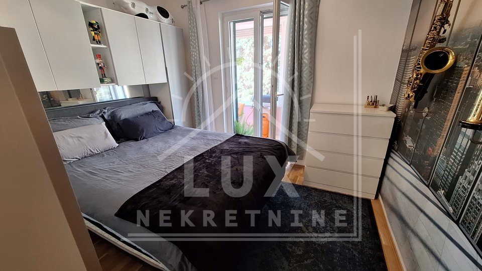 Komfortables Apartment mit einem Schlafzimmer in Top-Lage, Zadar (Voštarnica)