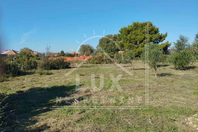 Building plot area 869 m2, Debeljak near Zadar