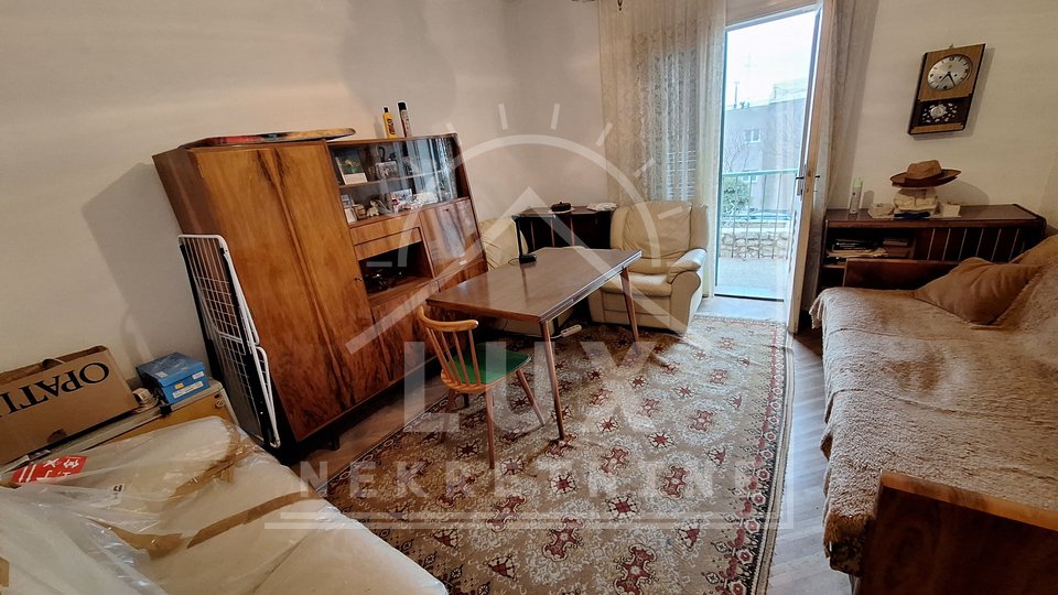 Comfortable one-bedroom apartment area 60 m2, Šibenik (Škopinac) WITH A SEA VIEW