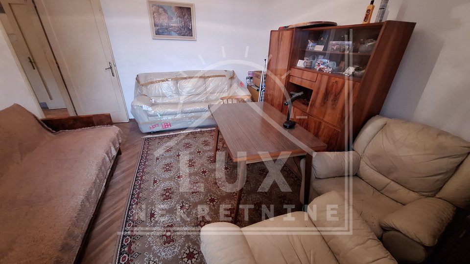 Comfortable one-bedroom apartment area 60 m2, Šibenik (Škopinac) WITH A SEA VIEW