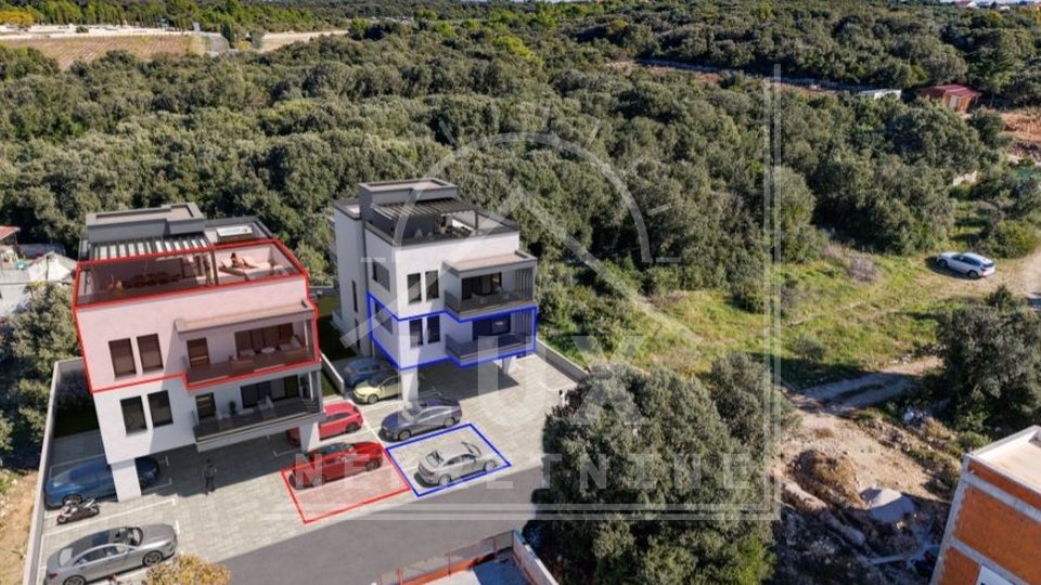 Dvosobni penthouse s strešno teraso, Petrčane pri Zadru, NOVOGRADNJA